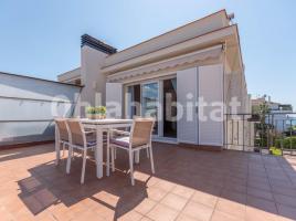 Ático, 100 m², cerca de bus y tren