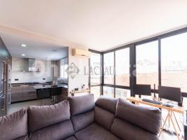 Piso, 126 m², cerca de bus y tren