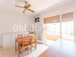 Piso, 65 m², cerca de bus y tren