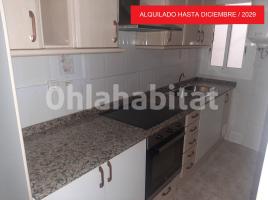 Piso, 58 m², cerca de bus y tren