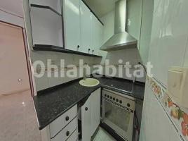Piso, 56 m², cerca de bus y tren