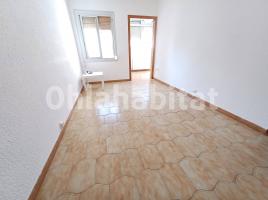 Flat, 45 m², near bus and train
