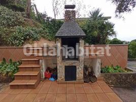 Casa (unifamiliar aislada), 277 m², cerca de bus y tren