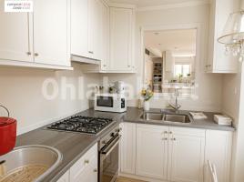 Flat, 86 m², near bus and train