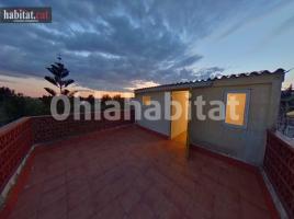Houses (detached house), 90 m², near bus and train