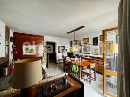 Propietat vertical, 369 m²