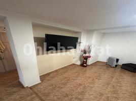 Piso, 56 m², cerca de bus y tren