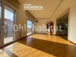 Duplex, 168 m², near bus and train