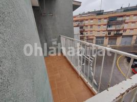 Piso, 65 m², cerca de bus y tren