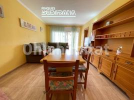 Flat, 69 m², near bus and train