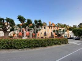 Casa (unifamiliar aïllada), 199 m², prop de bus i tren, crta. badorc