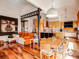 Duplex, 264 m², near bus and train, almost new