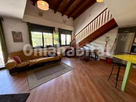 Dúplex, 104 m², prop de bus i tren, seminou