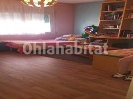 Pis, 82 m², prop de bus i tren