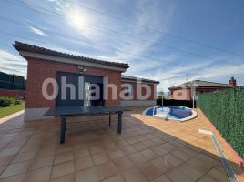 Casa (unifamiliar aïllada), 226 m², prop de bus i tren, seminou