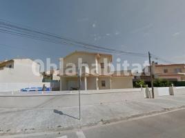 Casa (unifamiliar aïllada), 134 m², prop de bus i tren, seminou