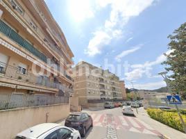 Piso, 94 m², cerca de bus y tren