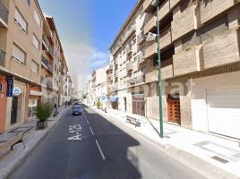 Pis, 116 m², prop de bus i tren