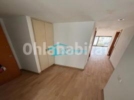 Dúplex, 112 m², prop de bus i tren, seminou