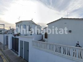  (unifamiliar aïllada), 98 m², près de bus et de train, presque neuf