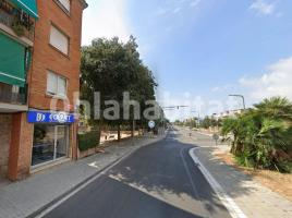 Piso, 80 m², cerca de bus y tren