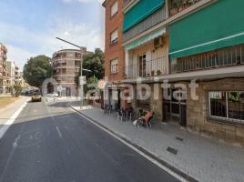 Piso, 80 m², cerca de bus y tren