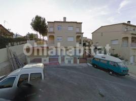 Houses (terraced house), 132 m², near bus and train, almost new