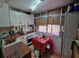Piso, 60 m², cerca de bus y tren