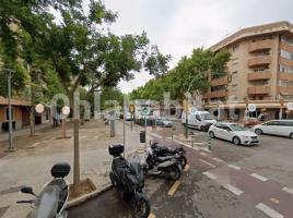Pis, 104 m², près de bus et de train