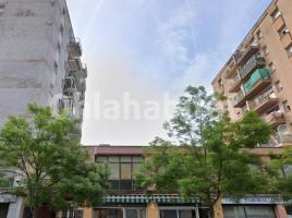 Flat, 83 m², near bus and train
