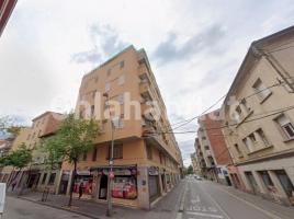 Pis, 94 m², prop de bus i tren