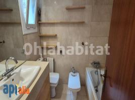 Pis, 67 m², prop de bus i tren