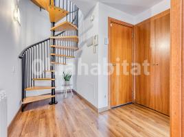 Dúplex, 116 m², prop de bus i tren, seminou, Llevant