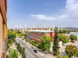 Pis, 107 m², prop de bus i tren, Avinguda Barcelona
