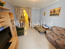 Houses (country house), 370 m², near bus and train