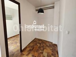  (unifamiliar aïllada), 125 m², près de bus et de train