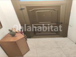 Houses (detached house), 209 m², near bus and train