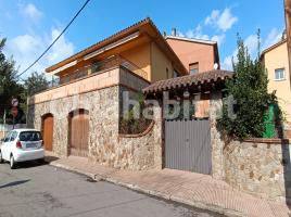 Houses (detached house), 288 m², near bus and train, La Batlloria