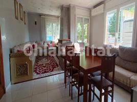 Flat, 145 m², near bus and train, iLLES BELLES