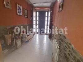 Houses (detached house), 256 m², near bus and train, Centre
