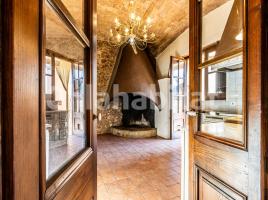 Casa (unifamiliar aislada), 418 m², cerca de bus y tren