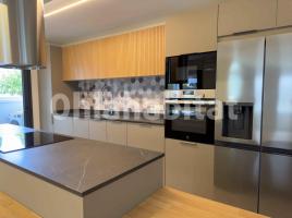 Houses (terraced house), 266 m², near bus and train