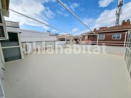 Attic, 169 m², near bus and train