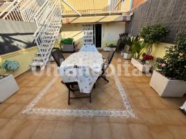 Casa (unifamiliar adosada), 182 m², cerca de bus y tren, seminuevo