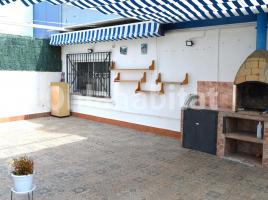 Attic, 67 m², near bus and train