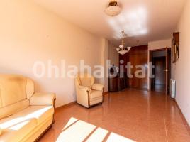 Dúplex, 99 m², cerca de bus y tren, seminuevo