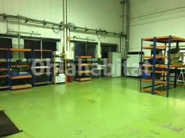 Louer , 600 m²