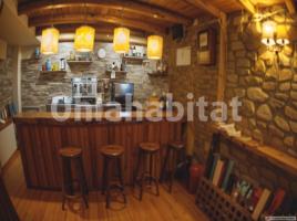 Casa (unifamiliar aislada), 650 m², cerca de bus y tren