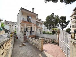 Casa (unifamiliar adossada), 134 m², prop de bus i tren