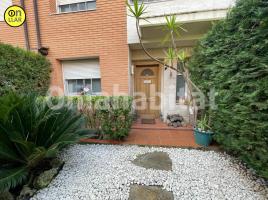 Houses (detached house), 217 m², near bus and train